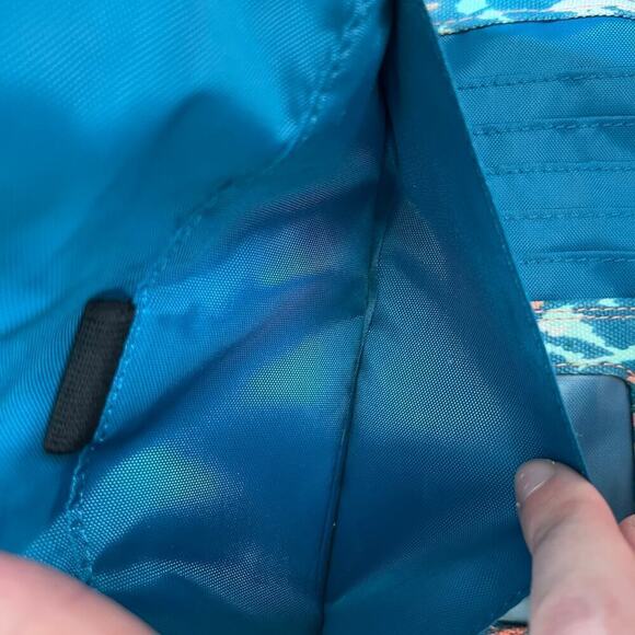 KAVU Big Spender Beach Paint Tri Fold Magnetic Snap Wallet Boho Western - Picture 6 of 10